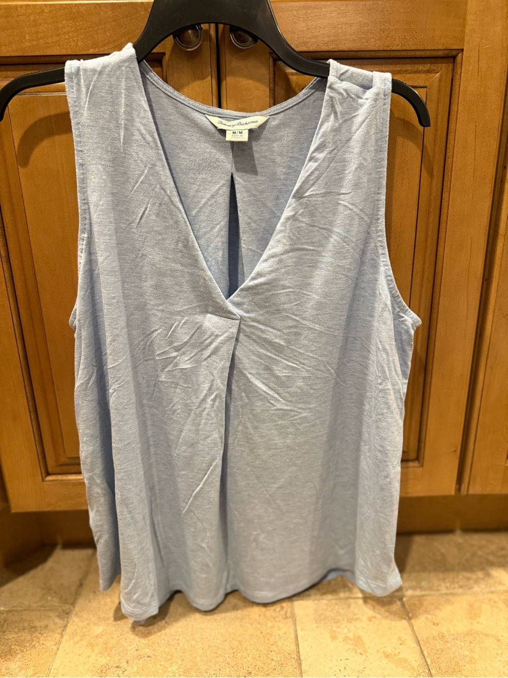 Tommy Bahama Light Blue V-Neck Sleeveless Tank Top